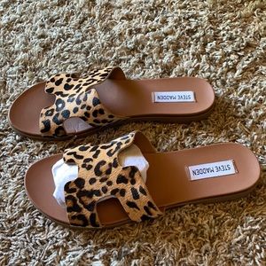 Steve Madden slip on Sandal